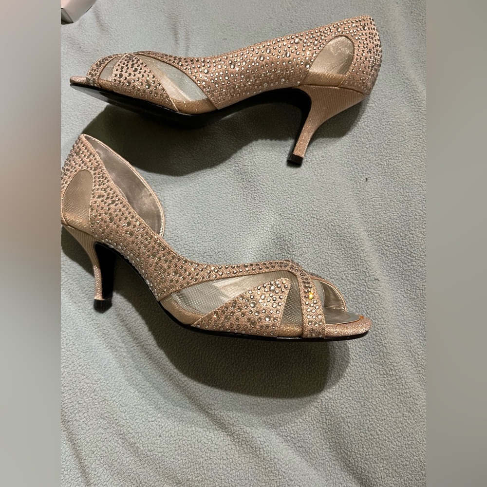 Caparros Zophia Nude Rhinestoned Peep-Toe Heels, sz 8.5 NIB